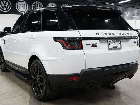Used 2015 Land Rover Range Rover Sport HSE AWD/4WD image 3