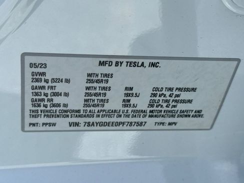 Used 2023 Tesla Model Y Long Range AWD/4WD image 28