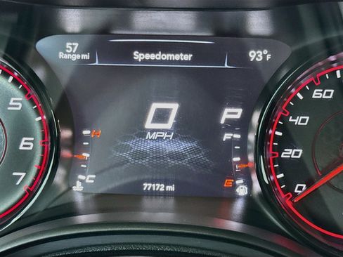 Used 2017 Dodge Charger R/T w/ Navigation & Travel Group RWD image 8