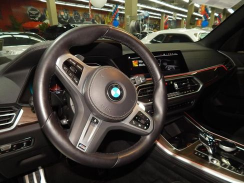 Used 2022 BMW X5 xDrive40i w/ M Sport Package image 16