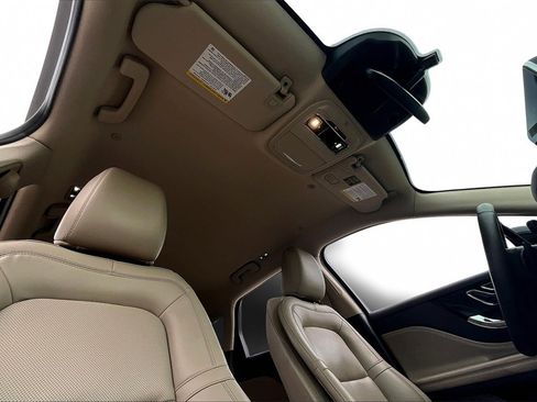 Used 2022 Lincoln Corsair AWD w/ Equipment Group 101A image 17