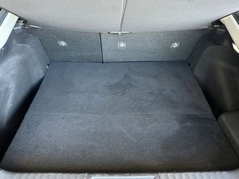 Used 2024 Toyota Prius XLE FWD image 17