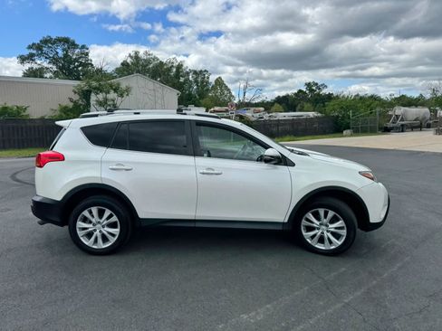 Used 2013 Toyota RAV4 Limited AWD/4WD image 32