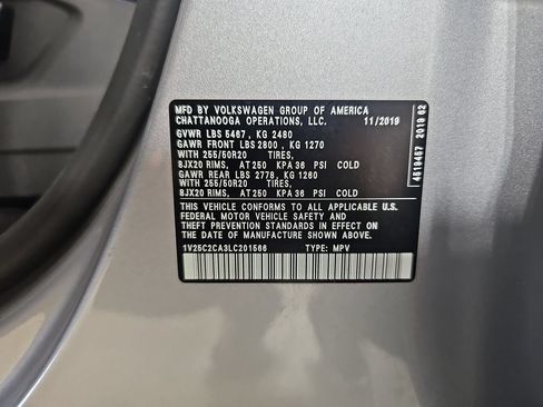 Used 2020 Volkswagen Atlas Cross Sport SE w/ Panoramic Sunroof Package FWD image 43