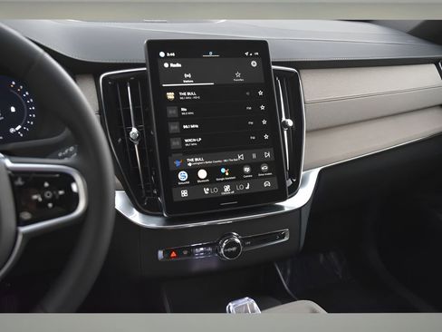 New 2026 Volvo XC90 B6 Plus w/ Protection Package Premier image 19