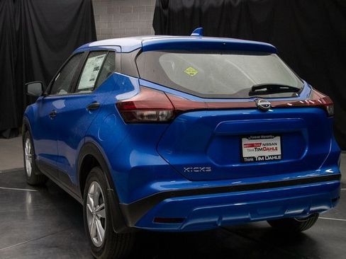 New 2025 Nissan Kicks Play S image 10