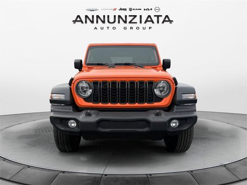 Used 2025 Jeep Wrangler Sport image 8