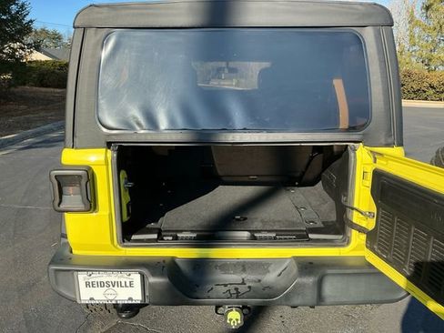 Used 2023 Jeep Wrangler Willys image 19
