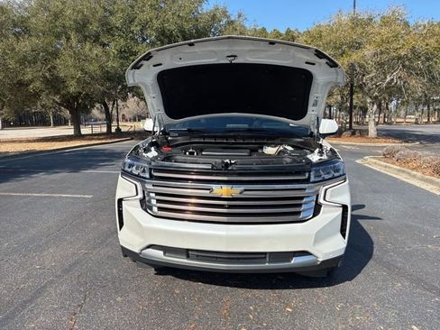 Used 2024 Chevrolet Suburban High Country image 20