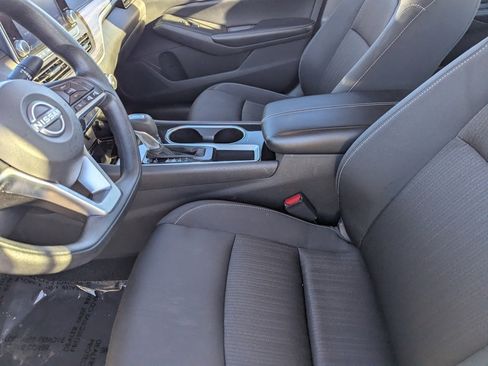 Certified 2024 Nissan Altima 2.5 SV image 17