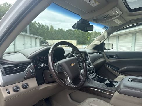 Used 2019 Chevrolet Tahoe LT AWD/4WD image 10