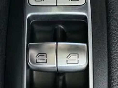 Used 2016 Mercedes-Benz C 300 Sedan image 43