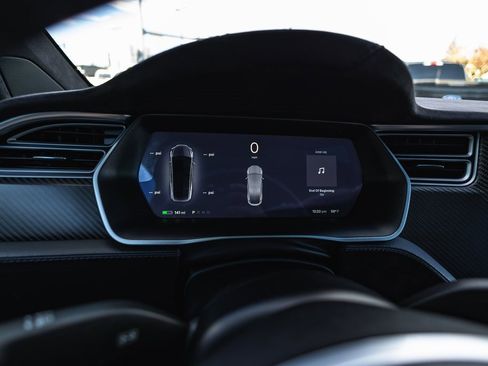 Used 2017 Tesla Model X 100D image 16