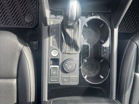 Used 2023 Volkswagen Atlas SEL AWD/4WD image 11