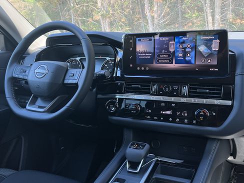New 2026 Nissan Pathfinder SV AWD/4WD image 3