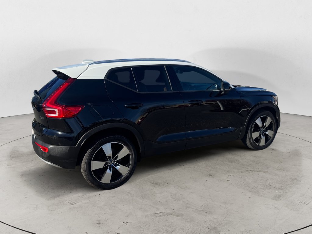 Used 2019 Volvo XC40 T5 Momentum AWD/4WD image 7