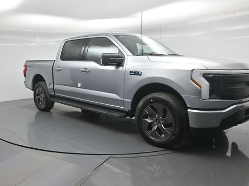 New 2025 Ford F150 Lightning Flash image 24
