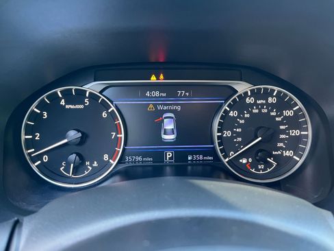 Used 2025 Nissan Altima 2.5 SV FWD image 39