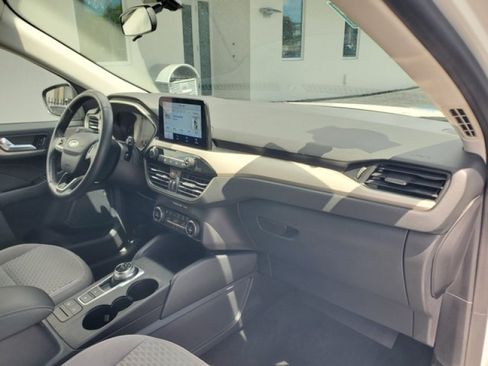 Used 2021 Ford Escape SE w/ SE Sport Appearance Package FWD image 31
