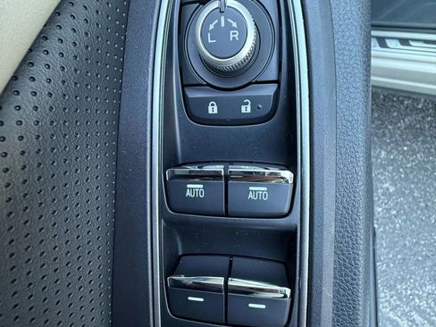 Used 2020 Subaru Ascent Limited w/ Technology Package image 13