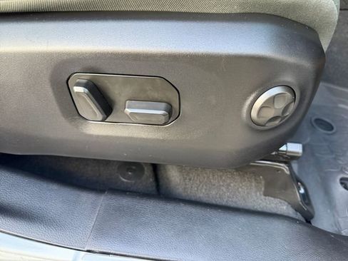 Used 2024 Jeep Gladiator Mojave image 36