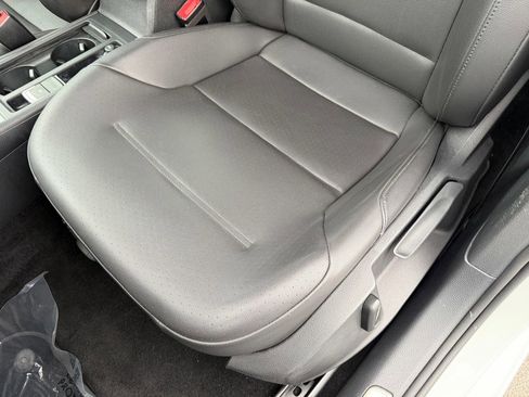 Used 2019 Volkswagen e-Golf SEL Premium image 20