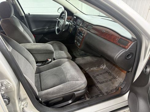 Used 2007 Chevrolet Impala LT FWD image 24