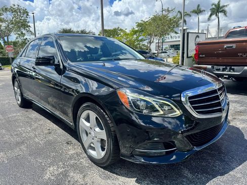 Used 2014 Mercedes-Benz E 350 Sedan image 3