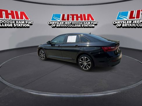 Used 2025 Volkswagen Jetta Sport FWD image 6