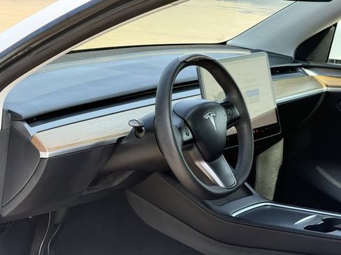 Used 2022 Tesla Model Y Performance AWD/4WD image 10