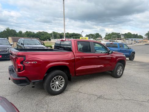 Used 2023 Chevrolet Colorado LT w/ LT Convenience Package AWD/4WD image 3