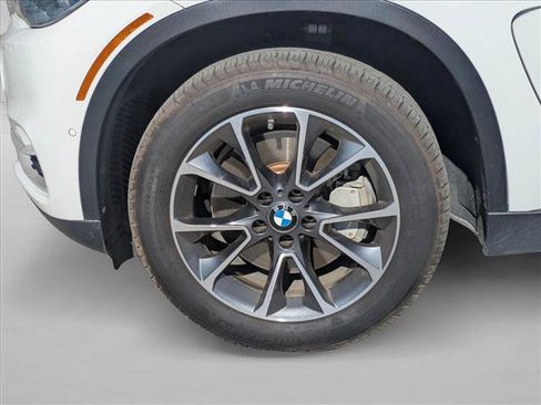 Used 2018 BMW X5 xDrive50i image 9