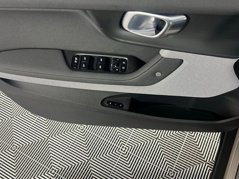 Used 2023 Polestar Polestar 2 Long Range Single Motor w/ Pilot Pack image 24