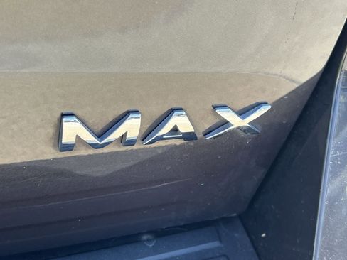 Used 2024 Ford Expedition Max XLT image 6