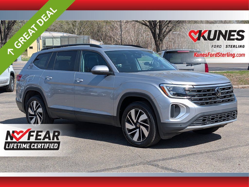 Used 2025 Volkswagen Atlas SE AWD/4WD image 1