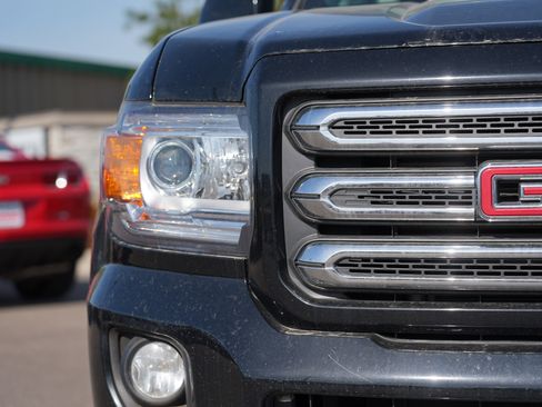 Used 2016 GMC Canyon SLE w/ All Terrain Package AWD/4WD image 9