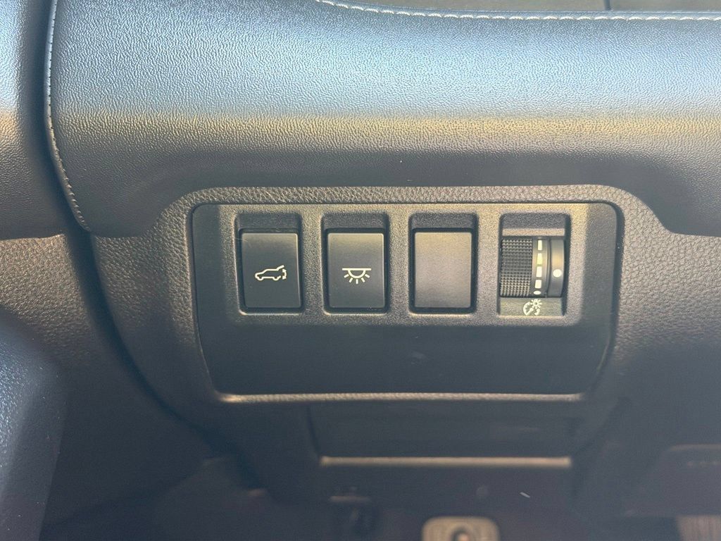 Used 2023 Subaru Ascent Touring AWD/4WD image 11