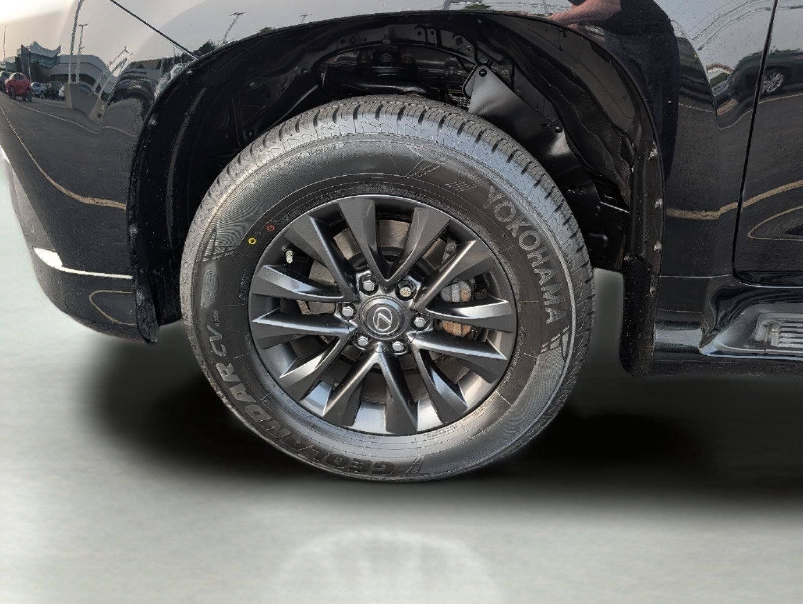 Certified 2023 Lexus GX 460 Premium w/ Premium Plus Package AWD/4WD image 28