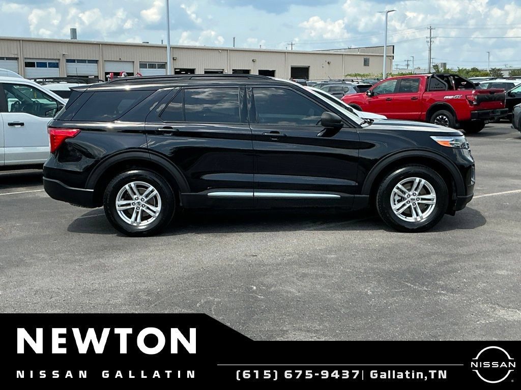 Used 2020 Ford Explorer XLT w/ Comfort Package AWD/4WD image 4