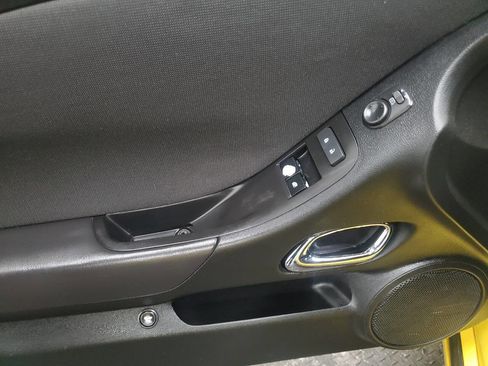 Used 2014 Chevrolet Camaro LT image 10