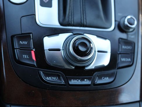 Used 2016 Audi A4 2.0T Premium Plus w/ Technology Package image 29