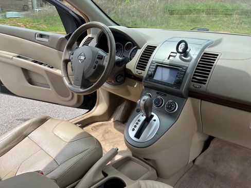Used 2010 Nissan Sentra 2.0 SL w/ Premium Plus Pkg image 15