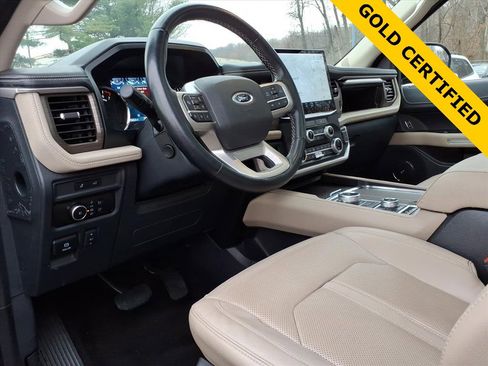 Used 2023 Ford Expedition Max Limited image 15