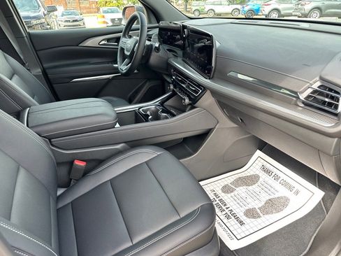 New 2026 Chevrolet Traverse LT w/ Midnight/Sport Edition image 14