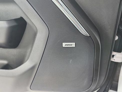 Used 2025 GMC Yukon XL Denali AWD/4WD image 35