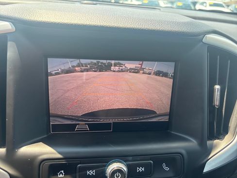 Used 2024 GMC Terrain SLE w/ Driver Convenience Package FWD image 26