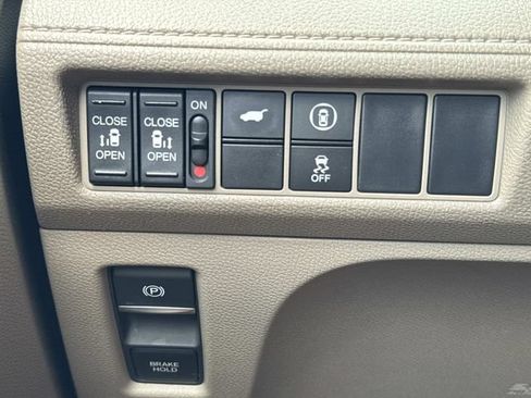 Used 2021 Honda Odyssey EX-L image 24