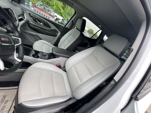Used 2023 GMC Terrain SLT w/ Infotainment Package II AWD/4WD image 14