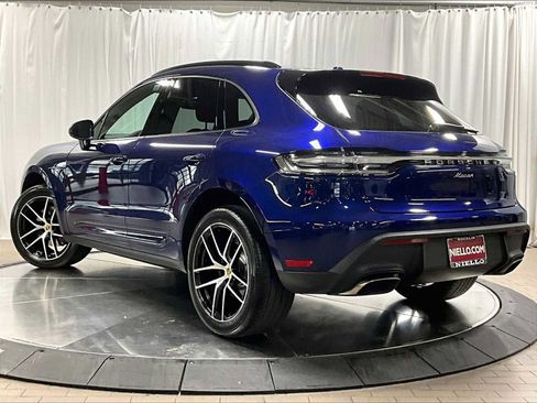 Used 2025 Porsche Macan image 3