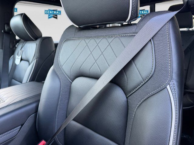 New 2027 RAM 1500 Limited AWD/4WD image 18